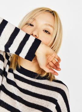 Loose-fit round neck sweater